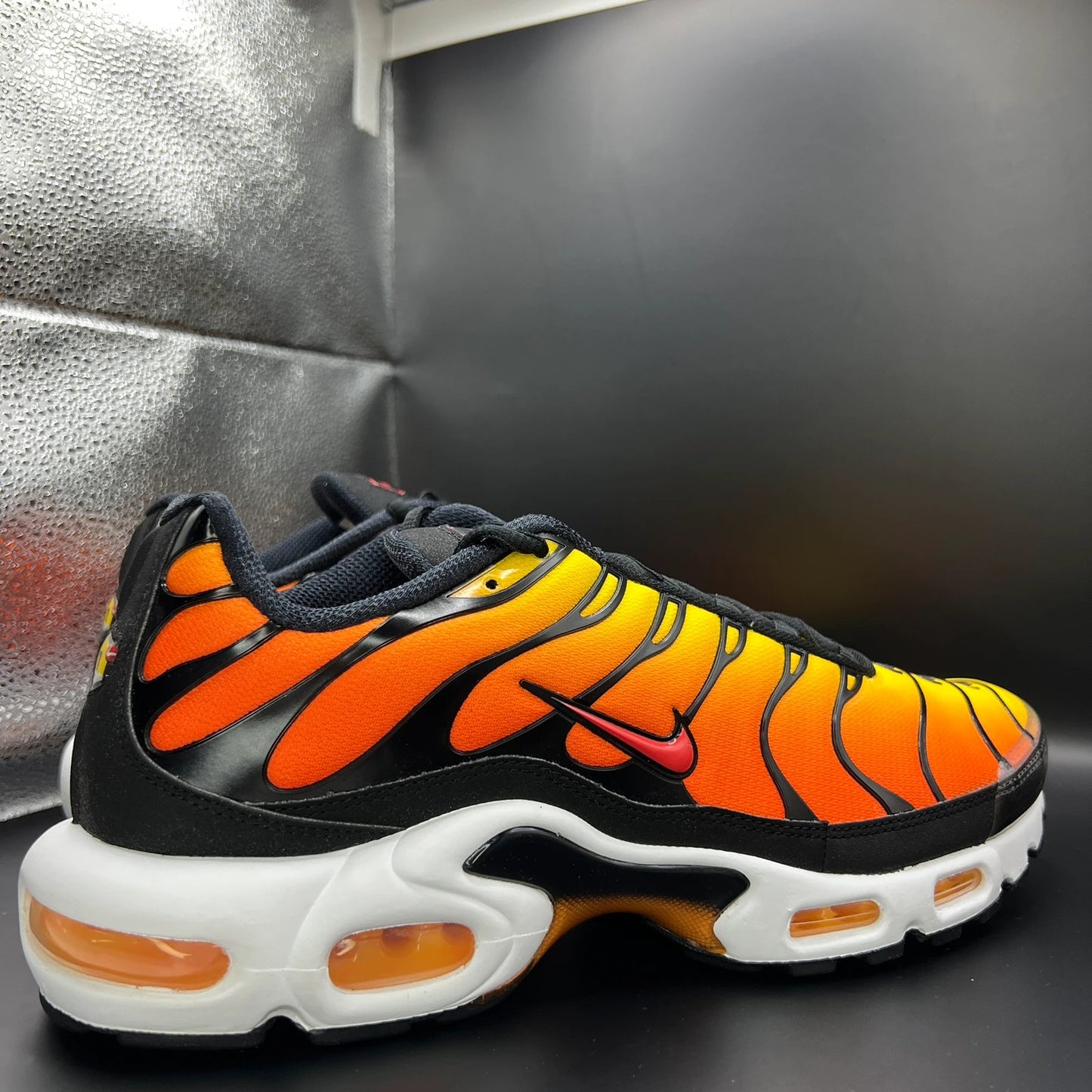 Nike Air Max Plus - 'Sunset Black Pimento' UK 9